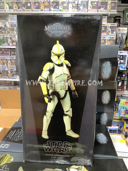 Star Wars Sideshow Collectible Clone Commander Phase 1 Armor 1/6 Scale Figure