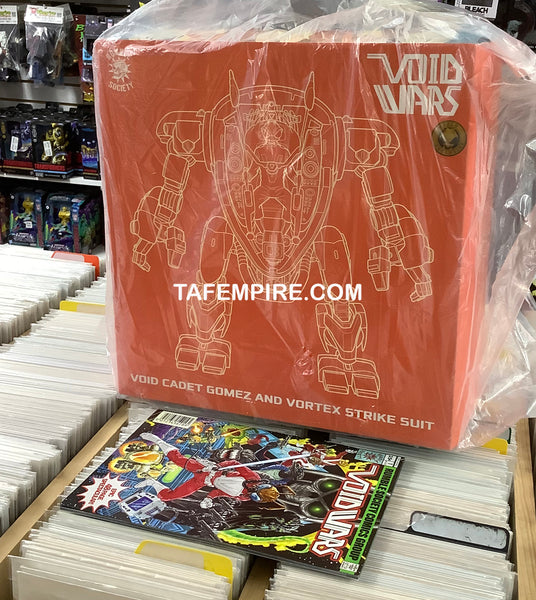 Mezco One: 12 Collective Void Cadet Gomez And Vortex Strike Suit