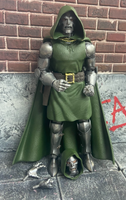 Marvel Legends Doctor Doom figure Loose Complete Fantastic 4 - Super Skrull BAF