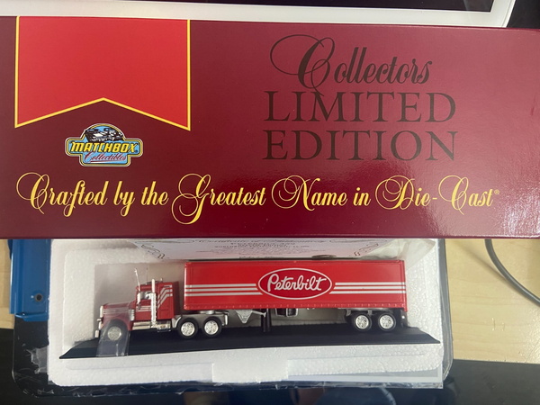 MATCHBOX PETERBILT 359 TRUCK & TRAILER  CCY06/SB-M W/COA